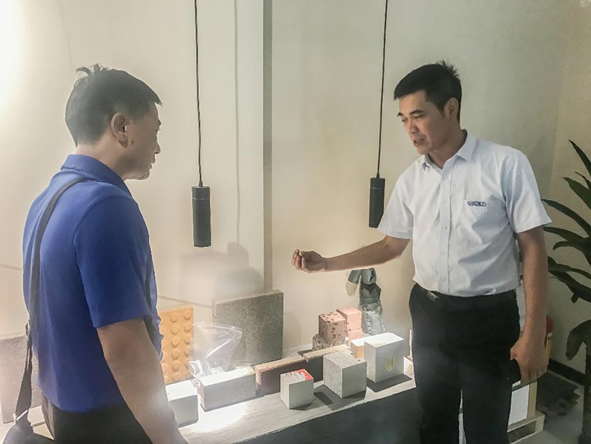  國(guó)家“固廢資源化”重點(diǎn)專項(xiàng)專家組蒞臨萬(wàn)達(dá)業(yè)合作開(kāi)展環(huán)保項(xiàng)目工作